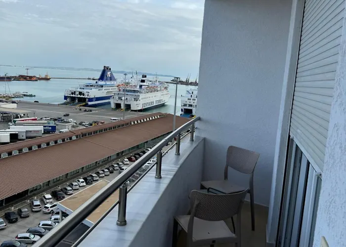 Port View 2 Apartamento